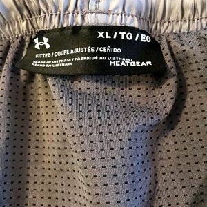 Under Armor XL running shorts